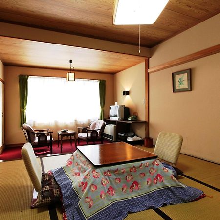 מלון קארויזאווה Kose Onsen חדר תמונה